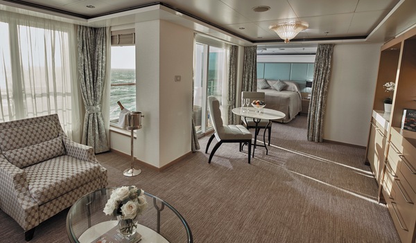 RSSC Seven Seas Voyager Voyager Suite.jpg